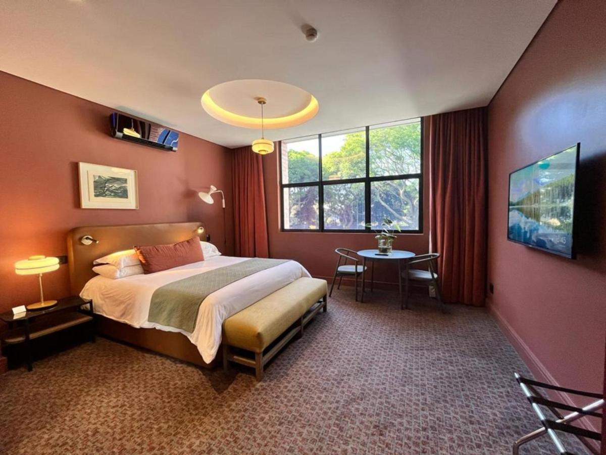 Home Suite Hotels Rosebank ヨハネスブルグ エクステリア 写真